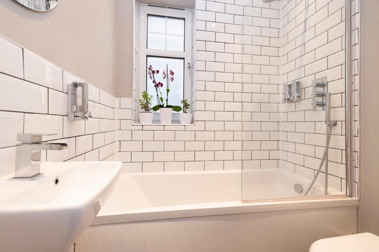 Stylish George Street Apartment Peebles Buitenkant foto