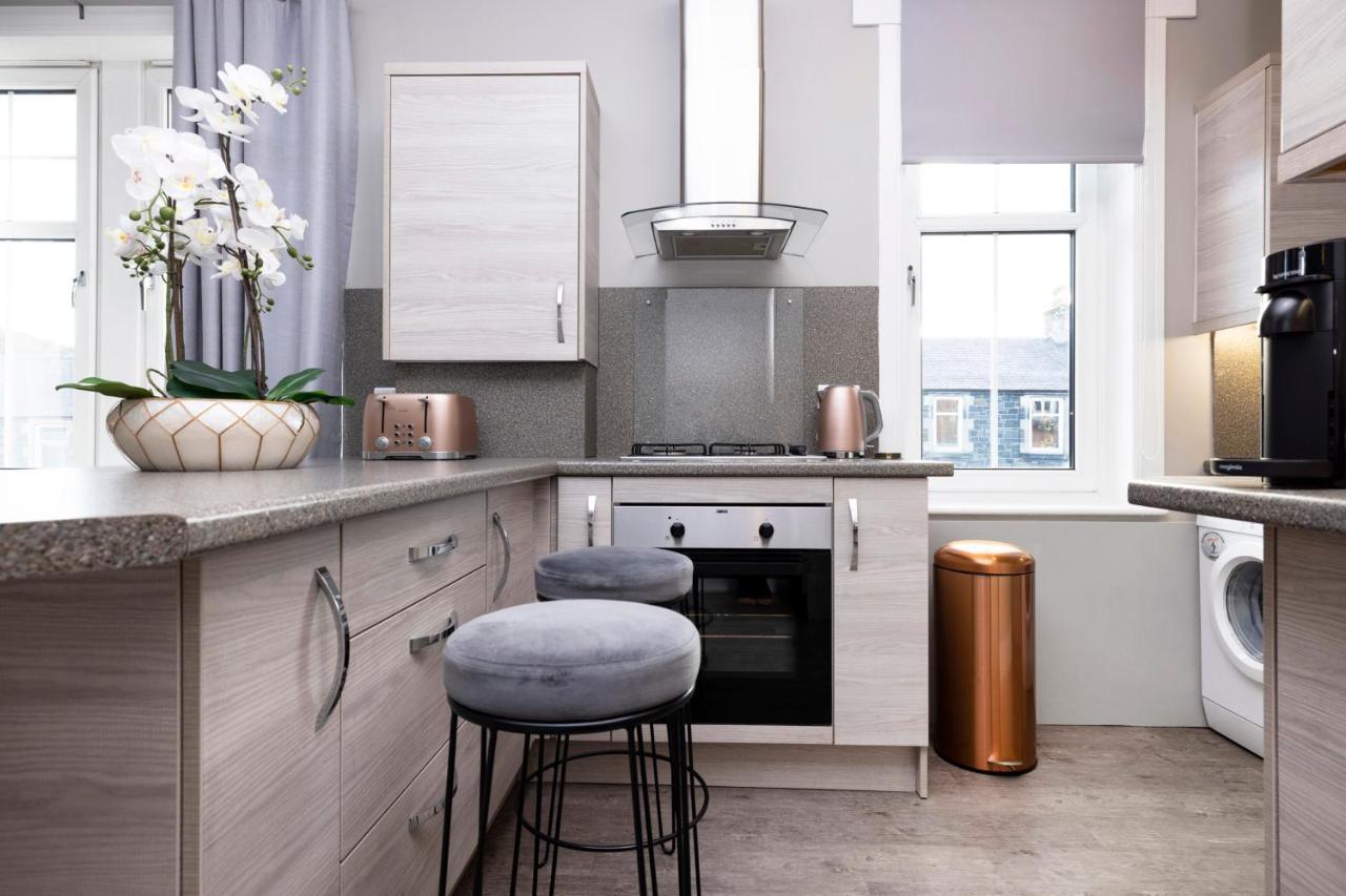 Stylish George Street Apartment Peebles Buitenkant foto